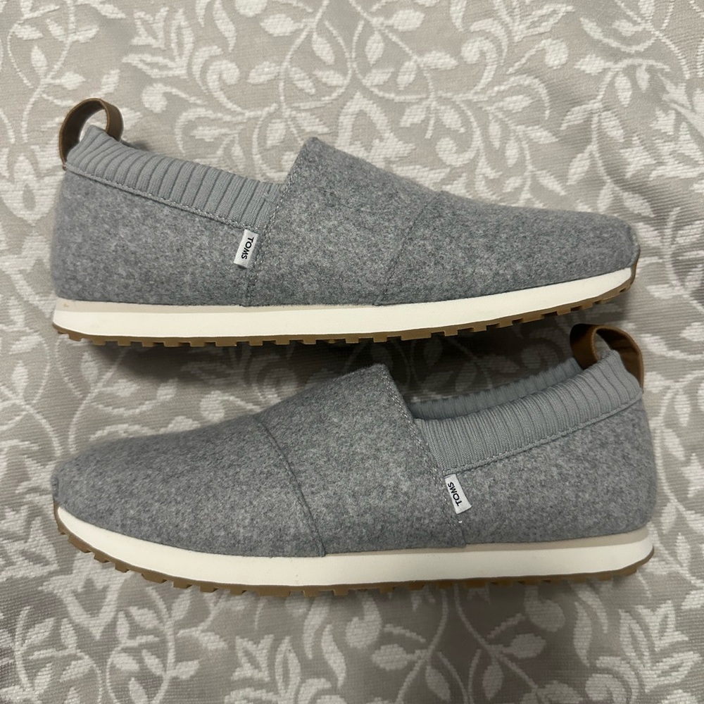 TOMS Alpargata Resident sneaker-slipper hybrid Size 8.5